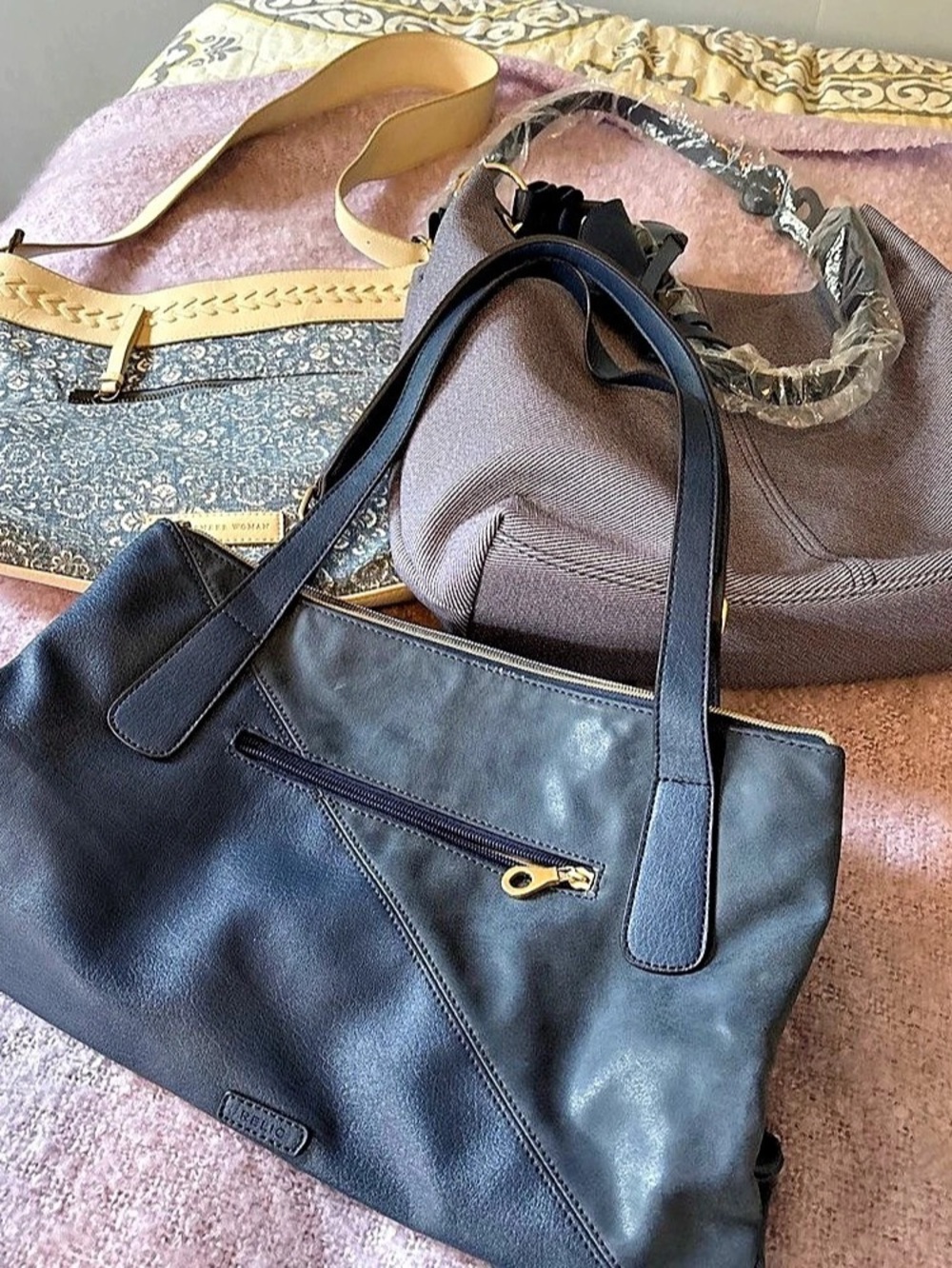 Blue shoulder bag bundle